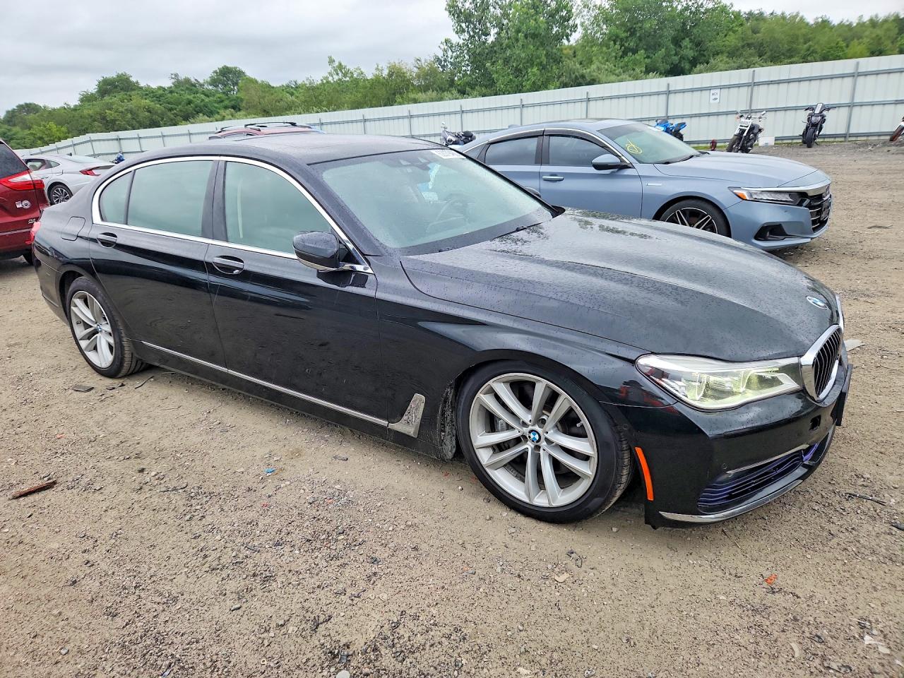 2016 BMW 7 SERIES