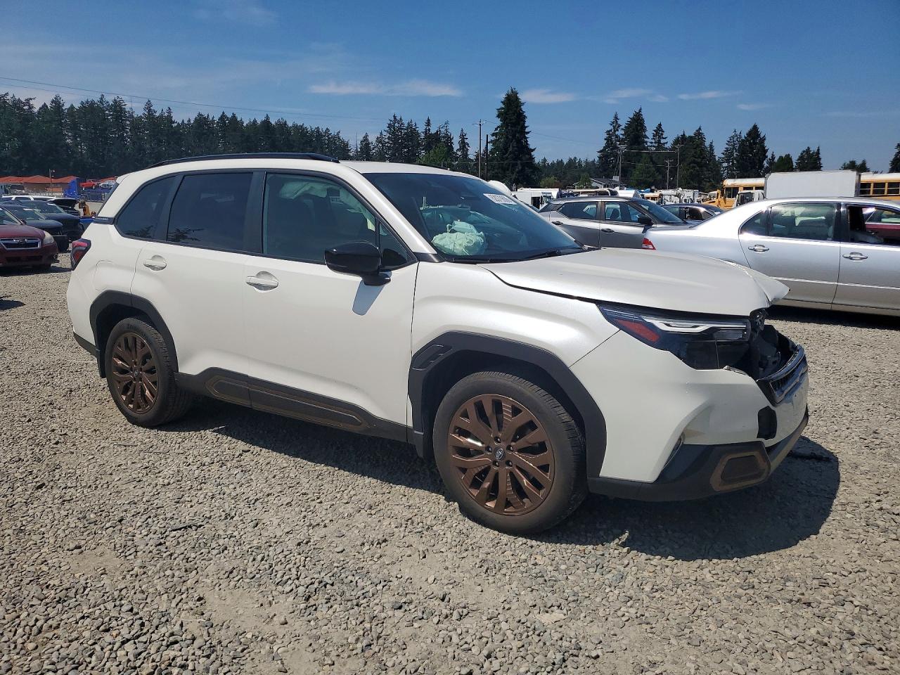 2025 SUBARU FORESTER