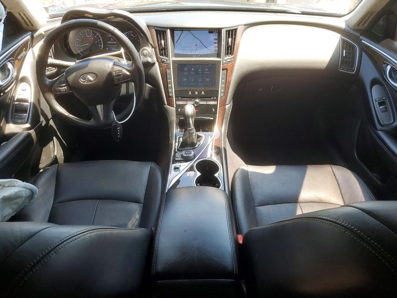 2016 INFINITI Q50