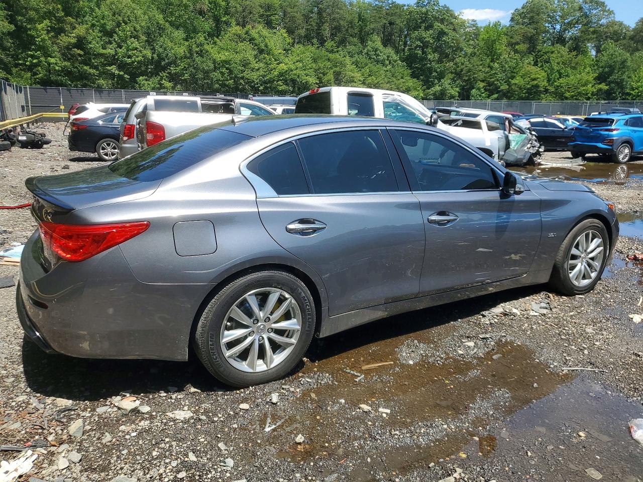 2016 INFINITI Q50