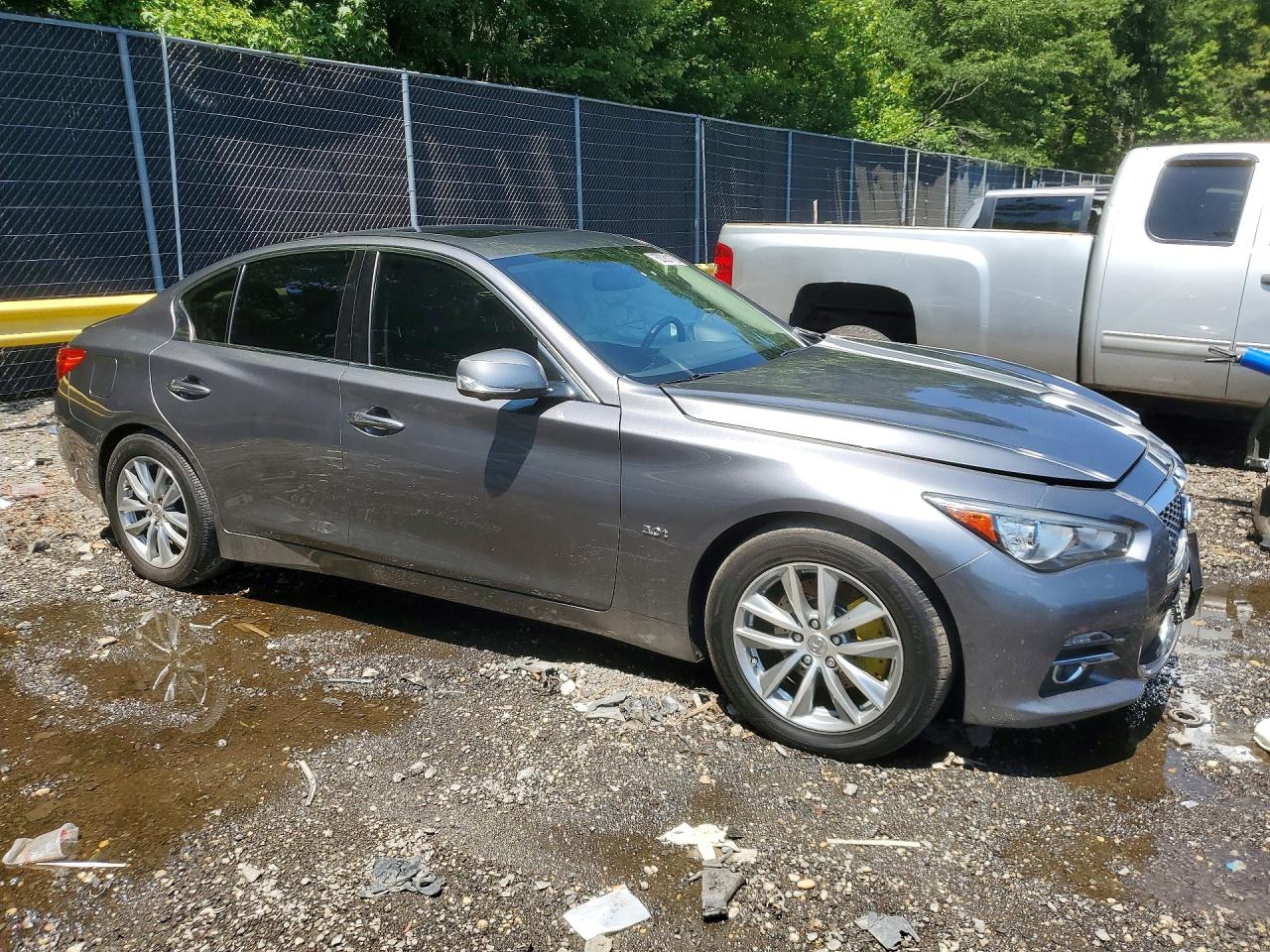2016 INFINITI Q50