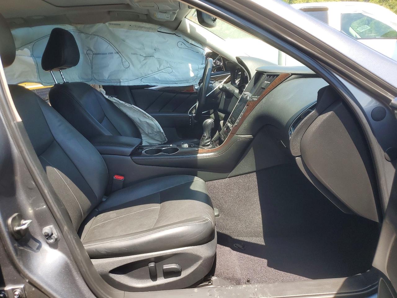2016 INFINITI Q50