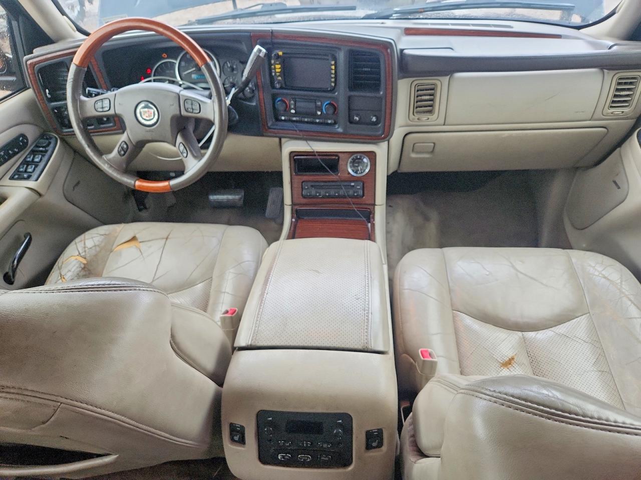 2004 CADILLAC ESCALADE