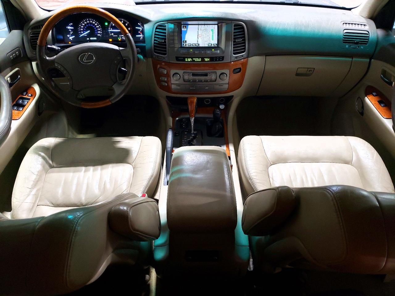 2005 LEXUS LX470