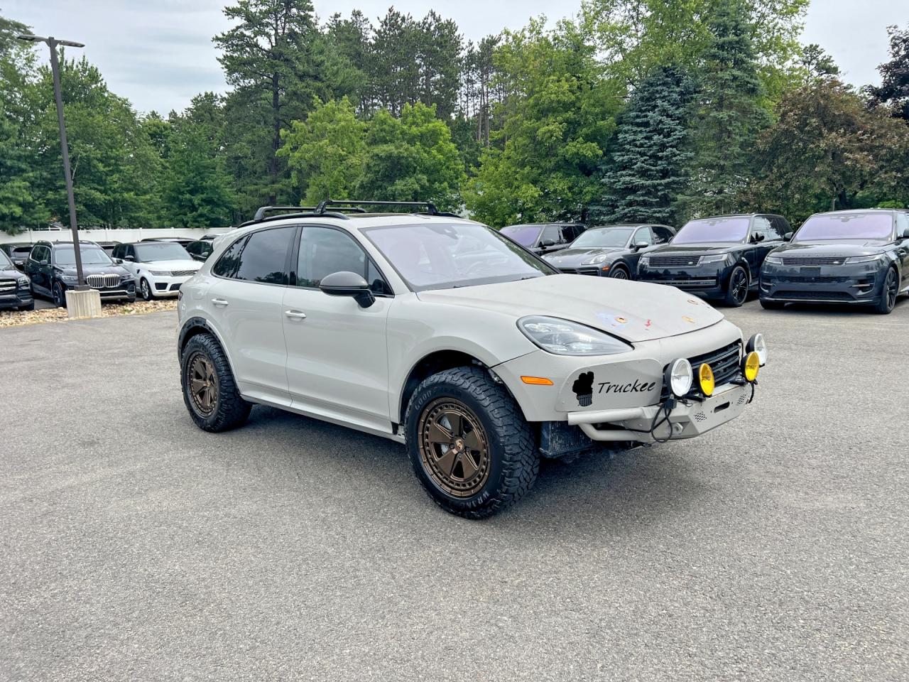 2021 PORSCHE CAYENNE