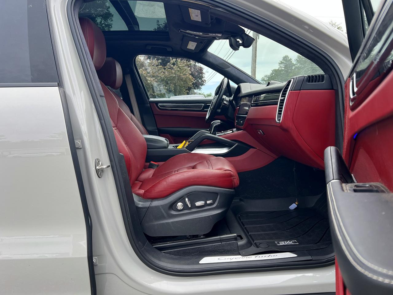2021 PORSCHE CAYENNE