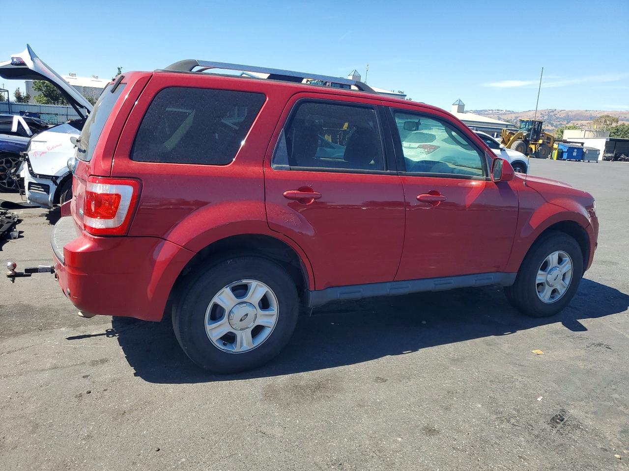2010 FORD ESCAPE