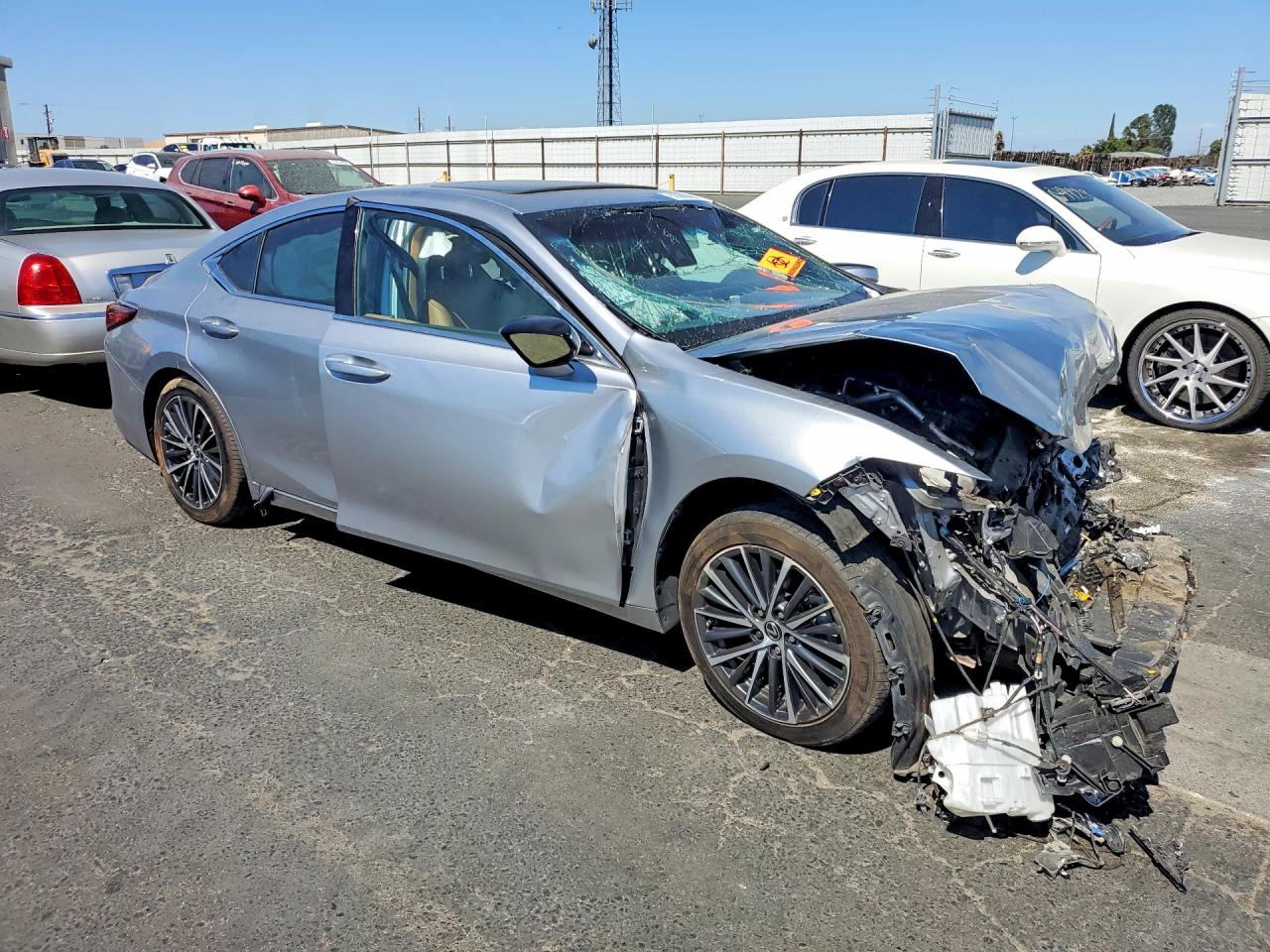 2022 LEXUS ES350