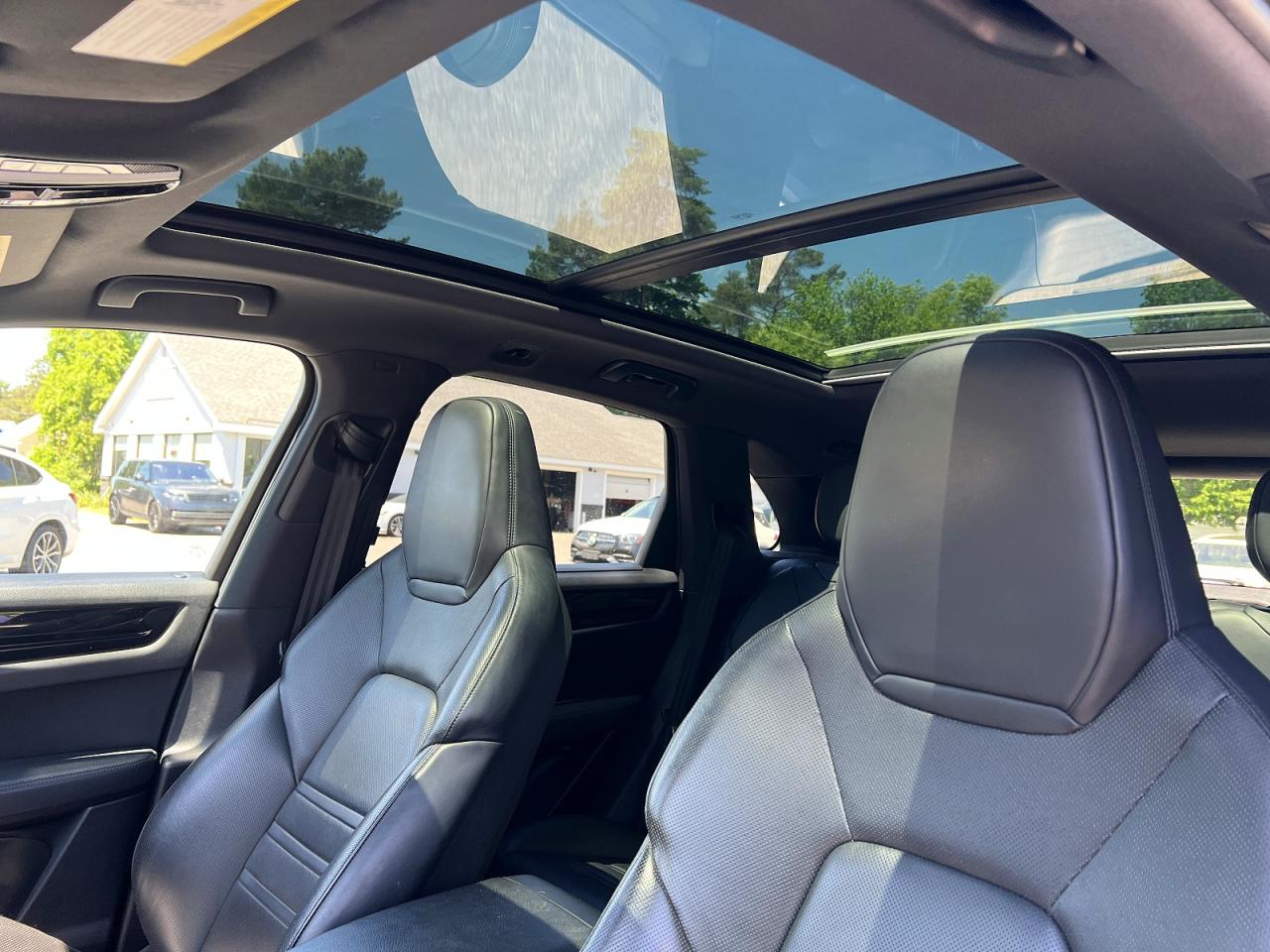 2019 PORSCHE CAYENNE