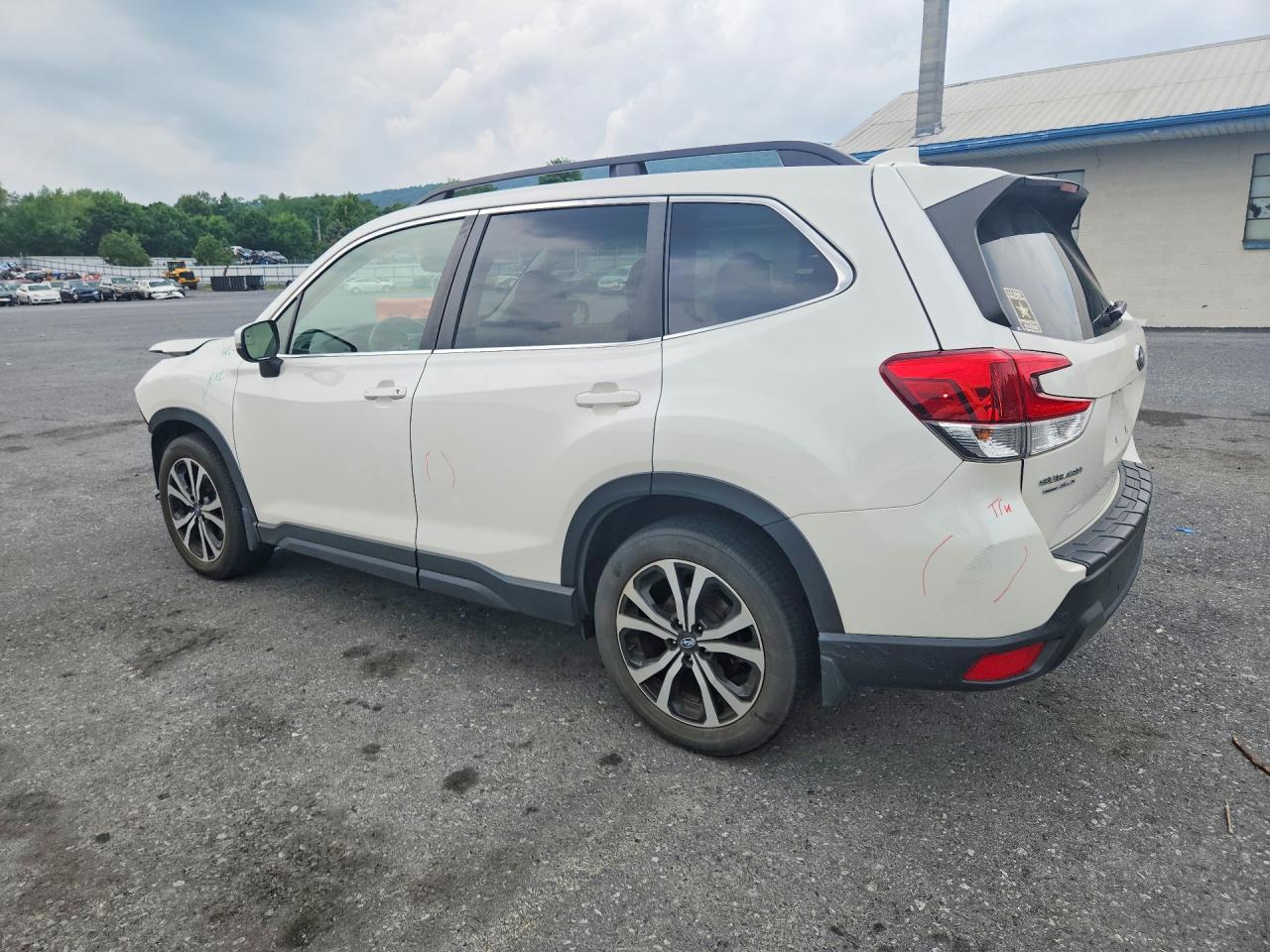 2020 SUBARU FORESTER