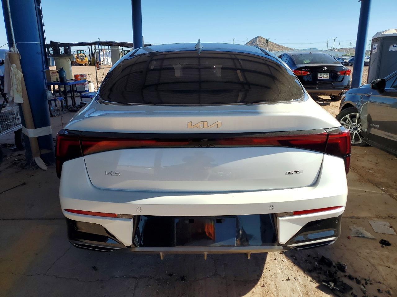2025 KIA K5