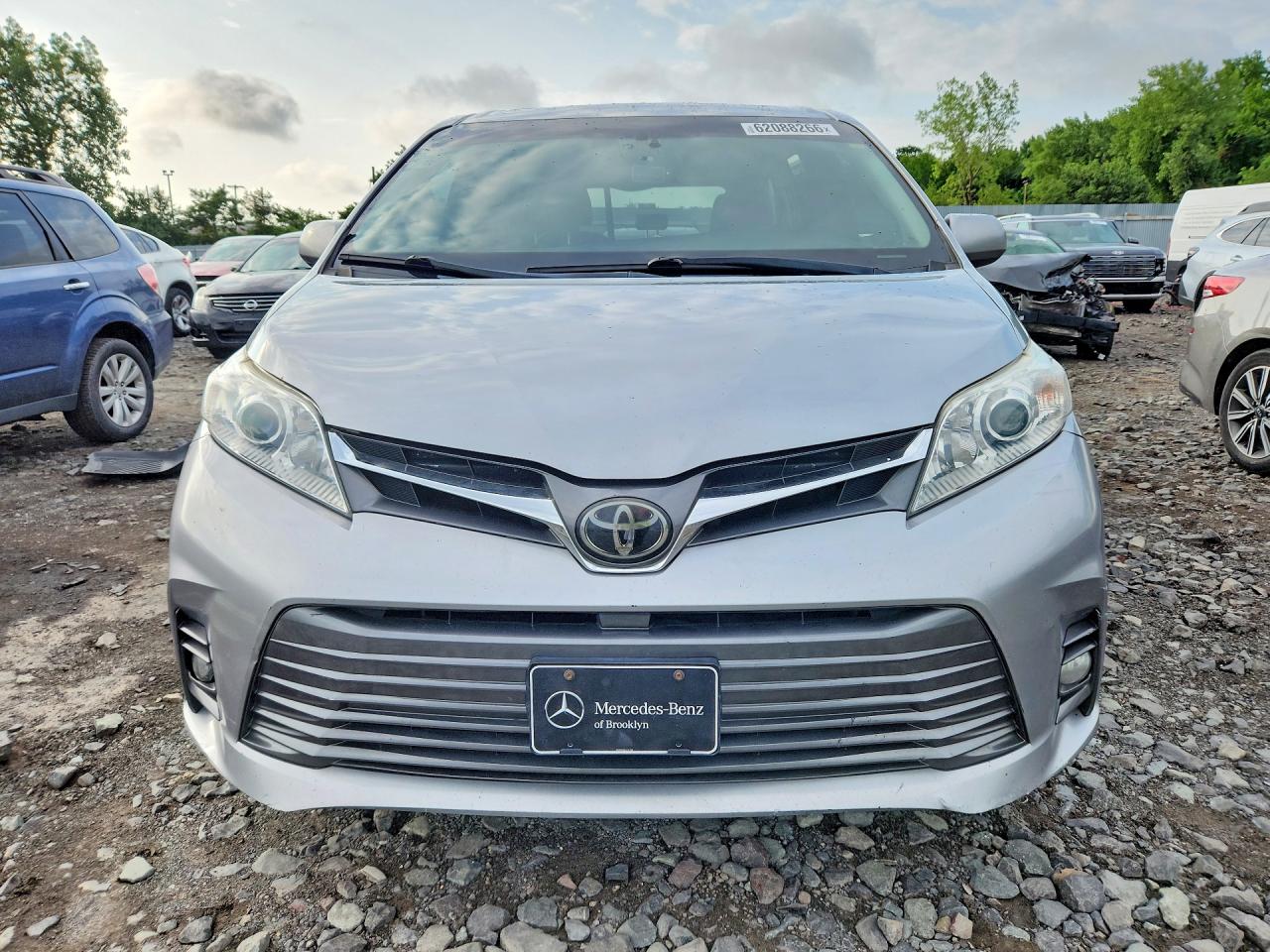 2018 TOYOTA SIENNA