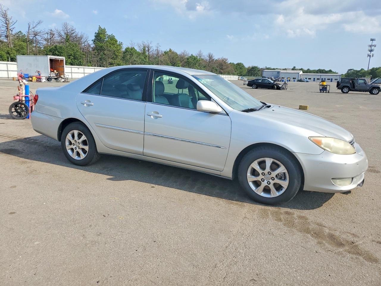 2005 TOYOTA CAMRY