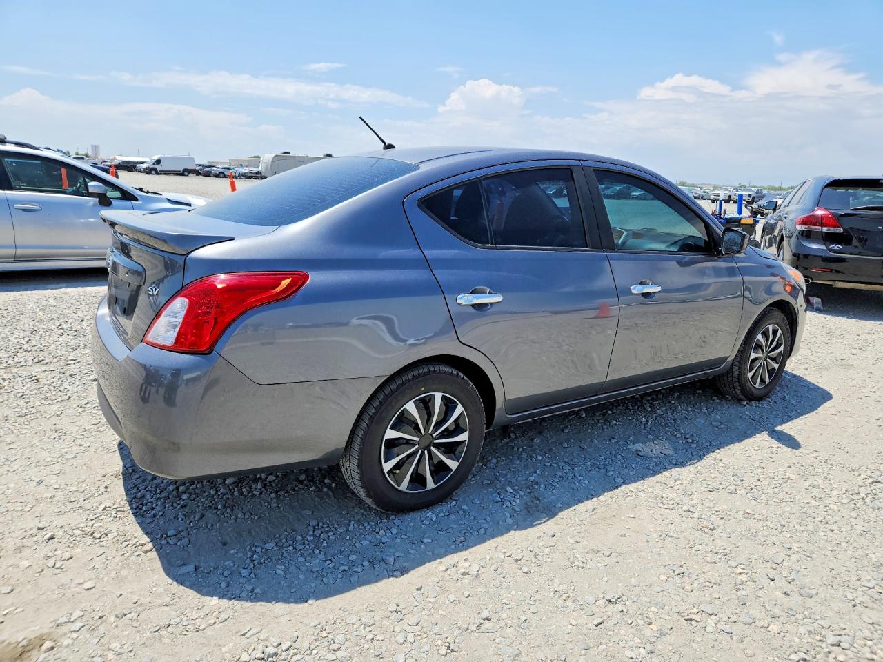 2019 NISSAN VERSA