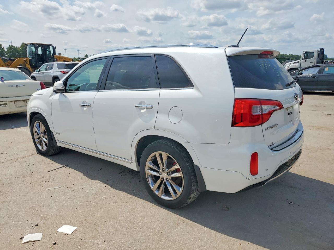 2015 KIA SORENTO