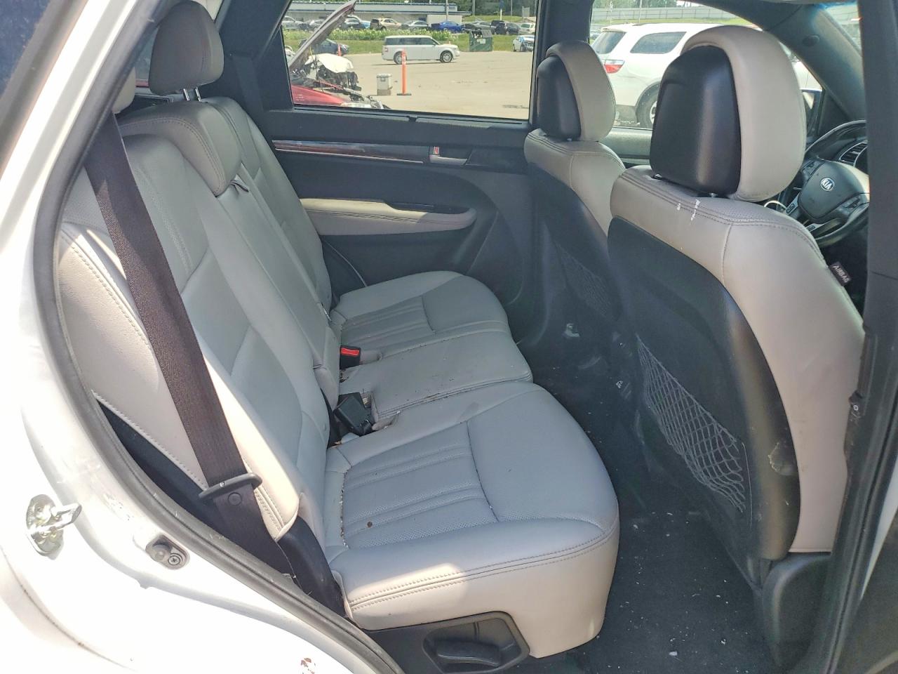 2015 KIA SORENTO