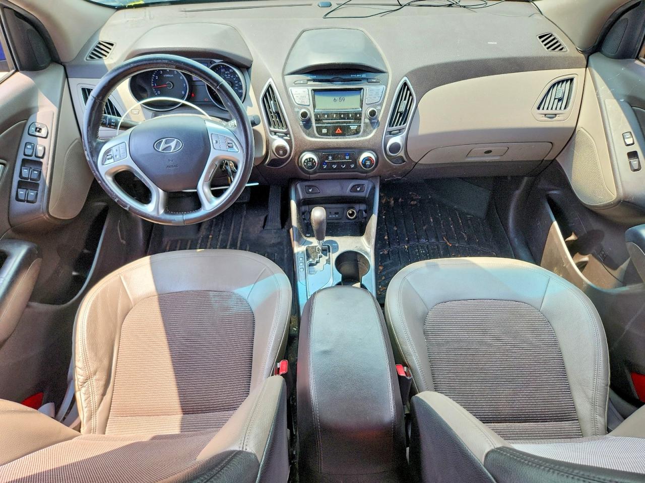2012 HYUNDAI TUCSON