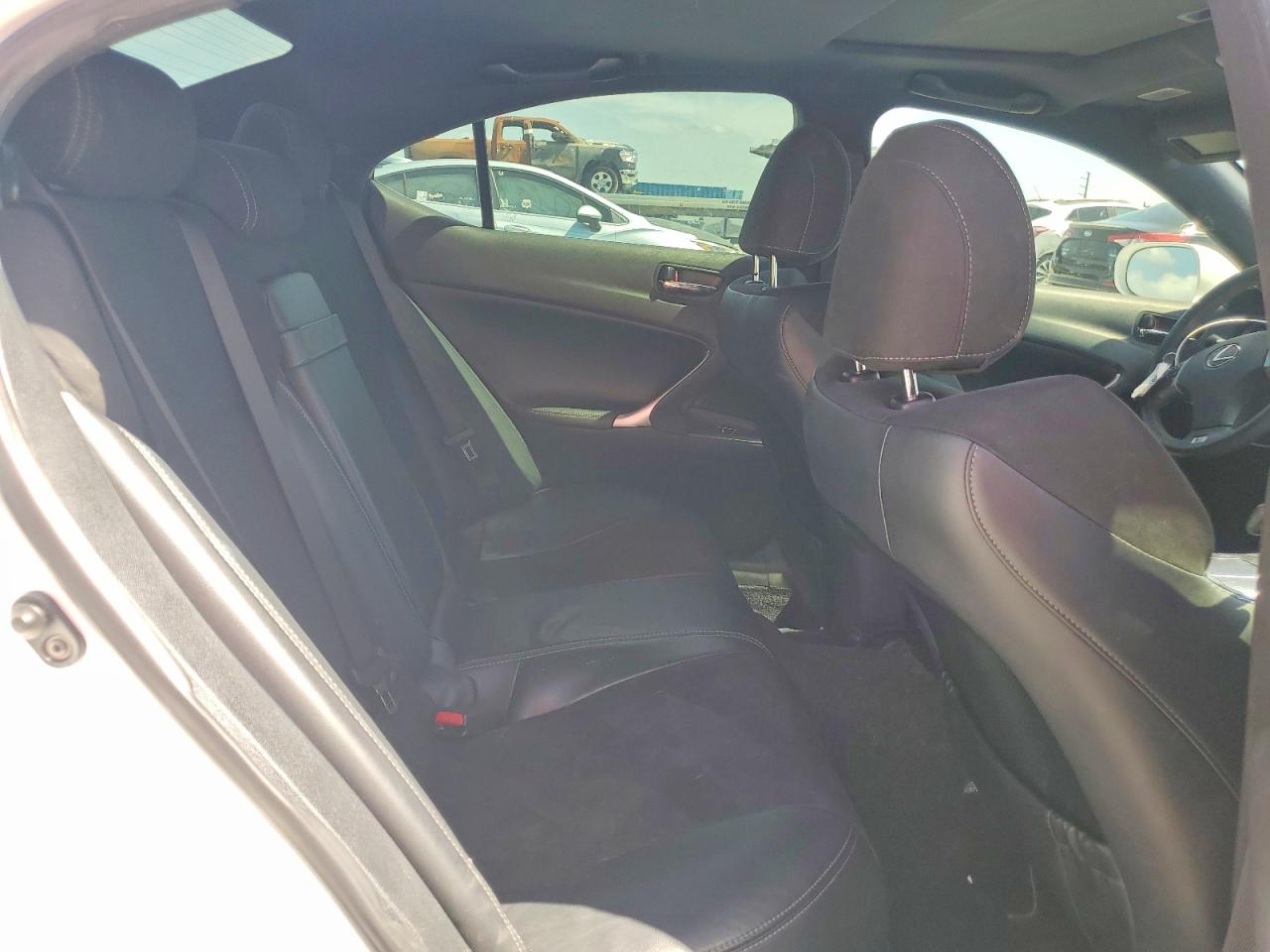 2013 LEXUS IS