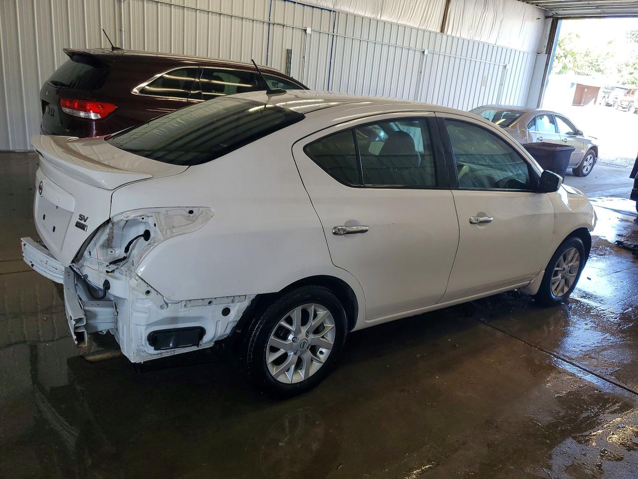2019 NISSAN VERSA