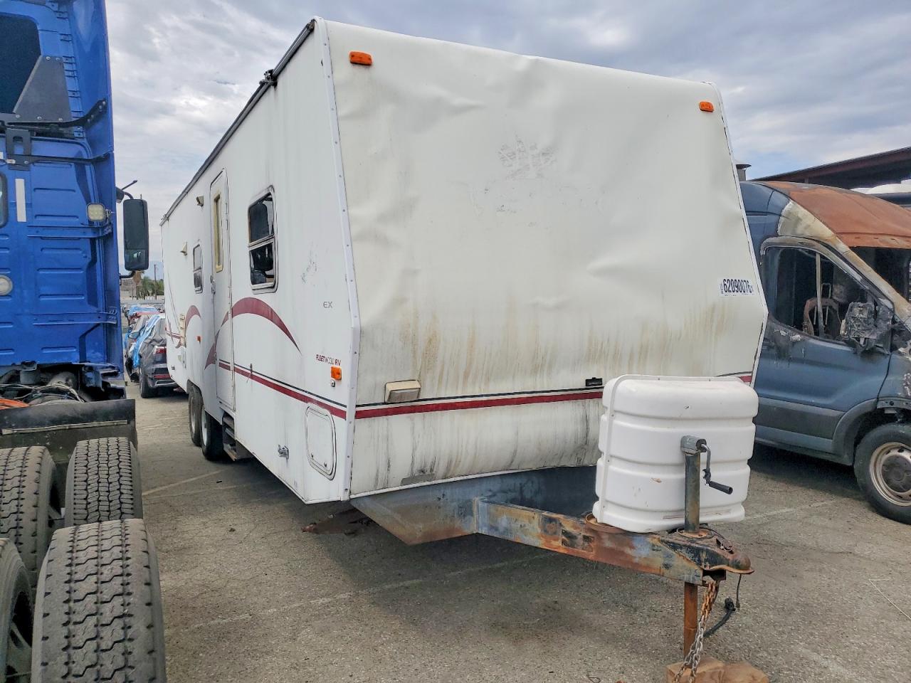 2000 FLEETWOOD TERRY