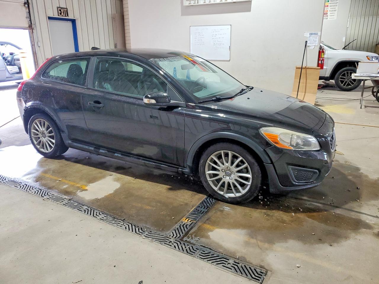 2012 VOLVO C30