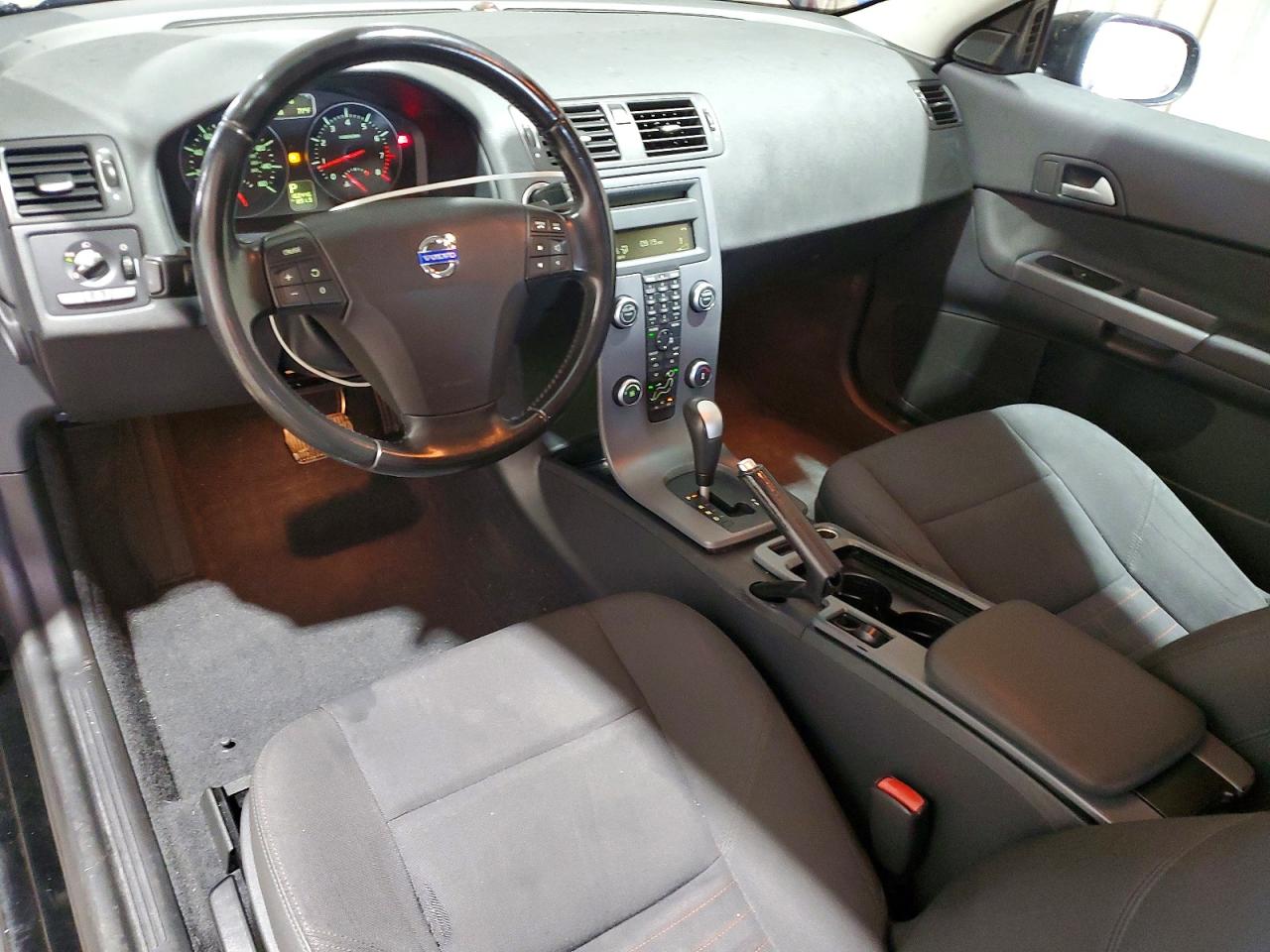 2012 VOLVO C30