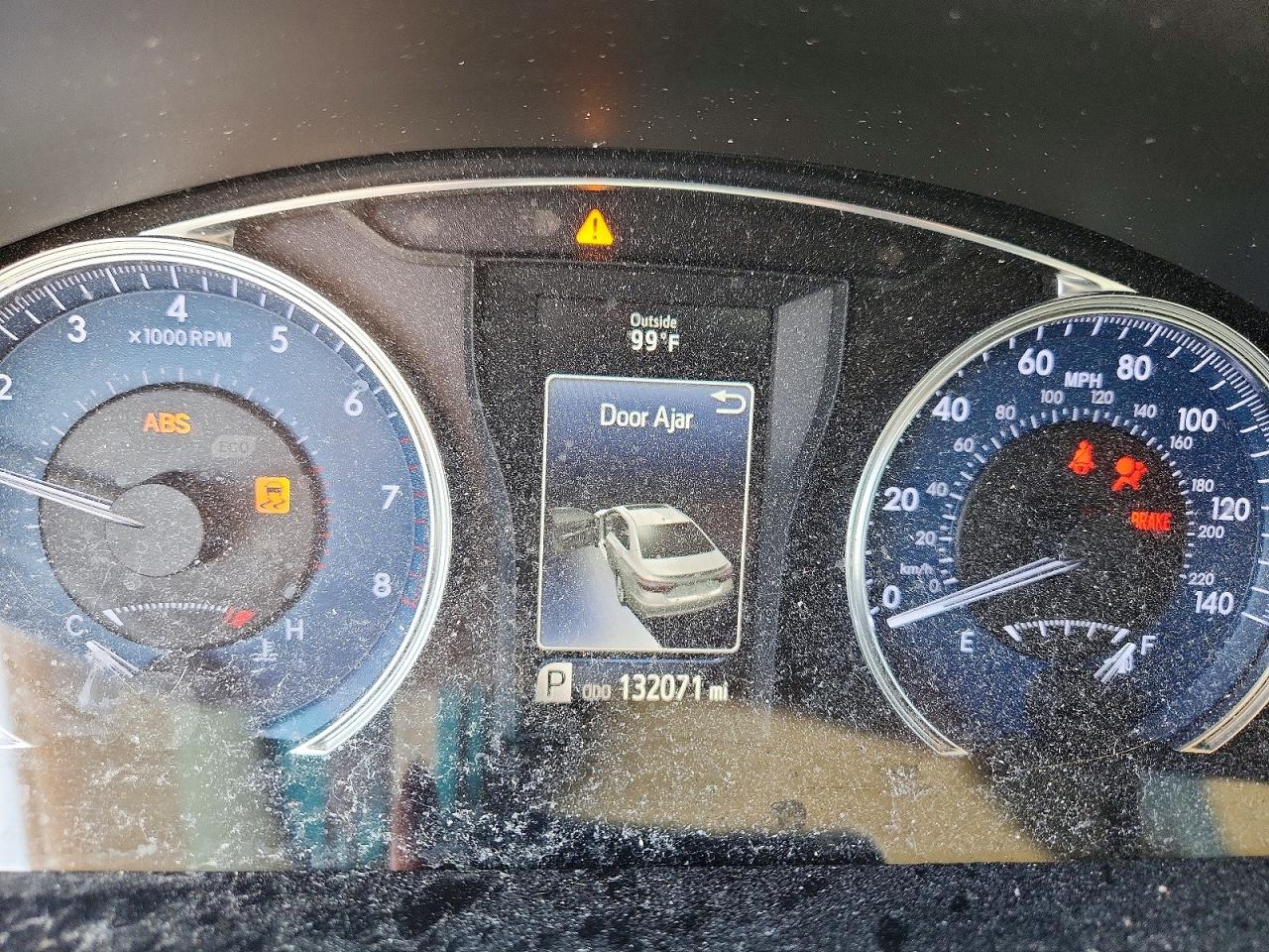 2016 TOYOTA CAMRY