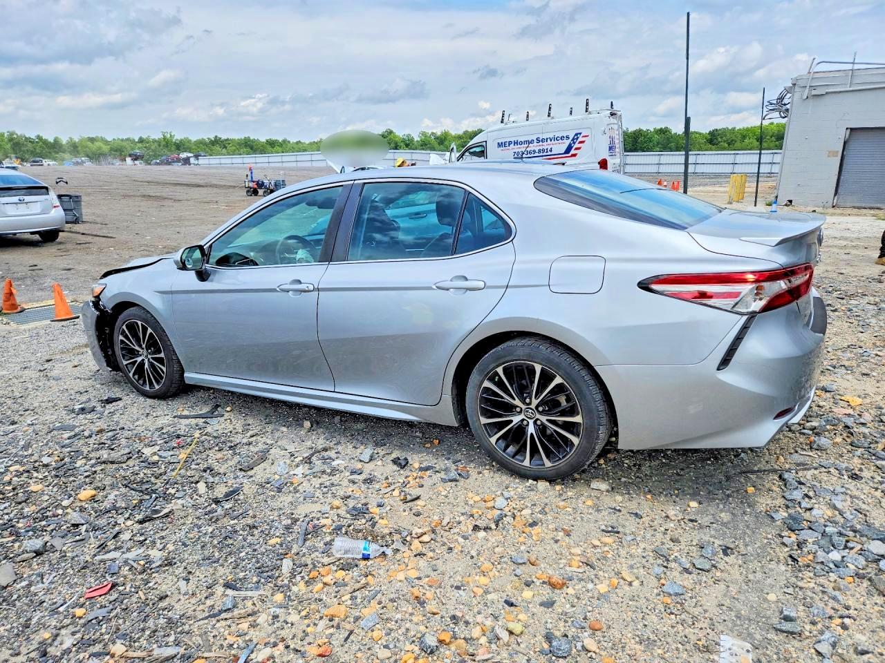 2018 TOYOTA CAMRY