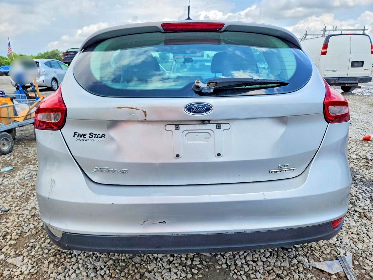 2016 FORD FOCUS