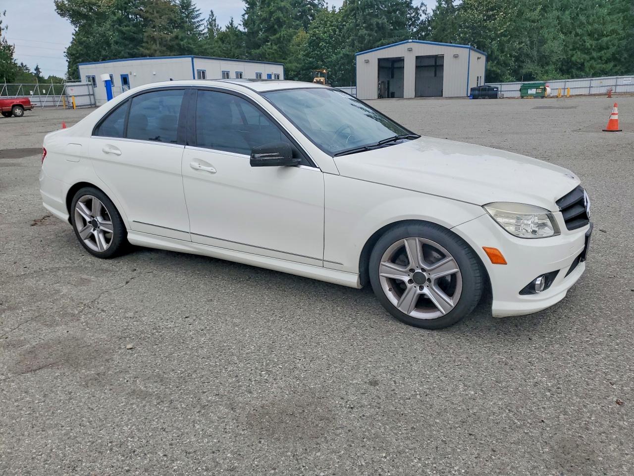 2010 MERCEDES-BENZ C-CLASS