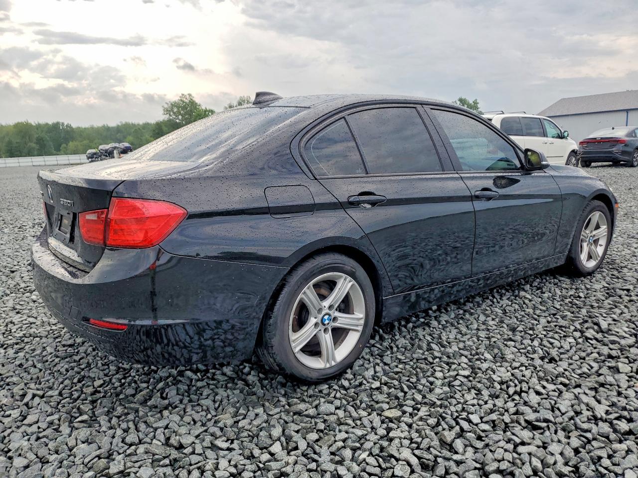2013 BMW 3 SERIES