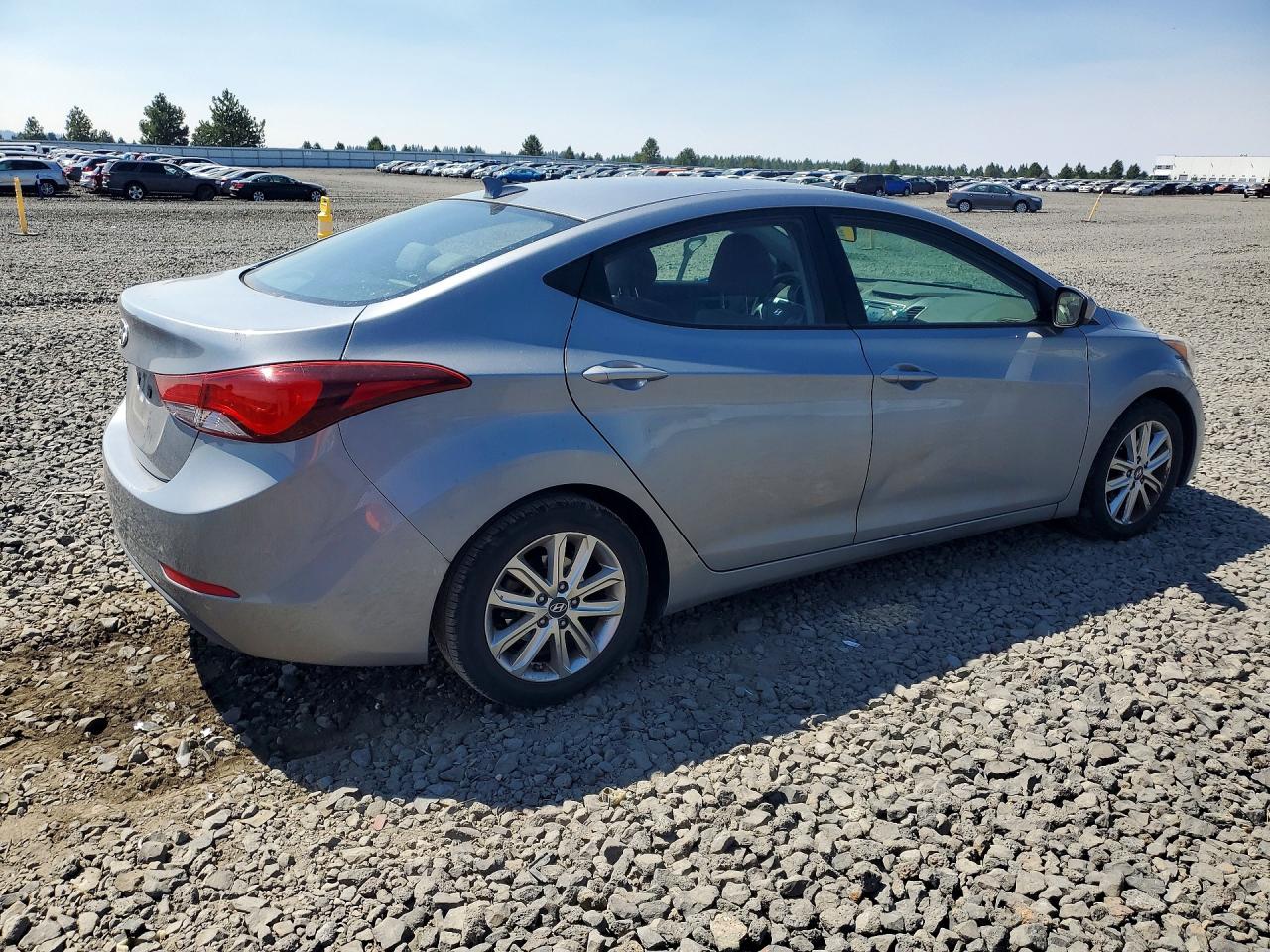 2015 HYUNDAI ELANTRA