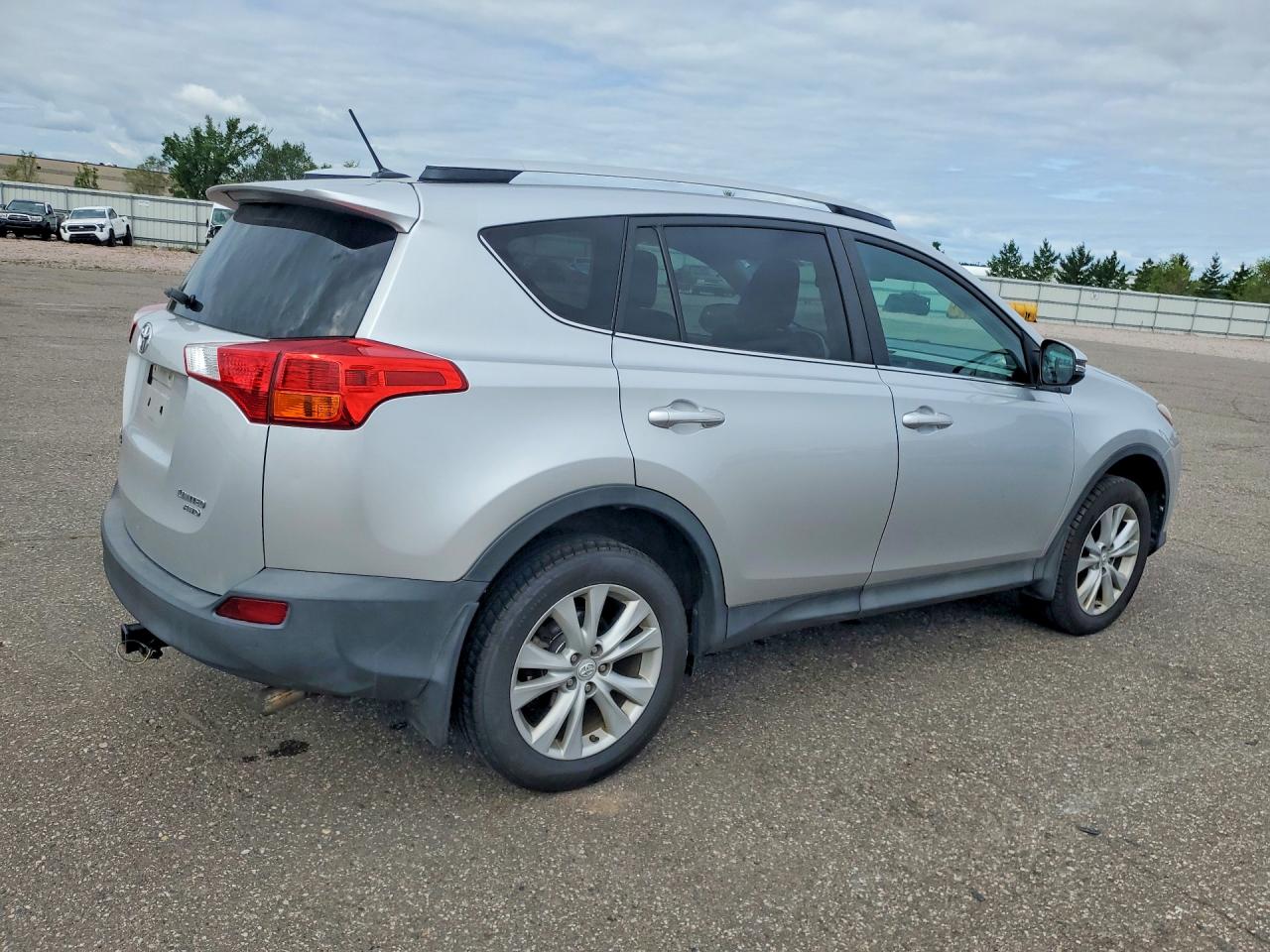 2014 TOYOTA RAV4