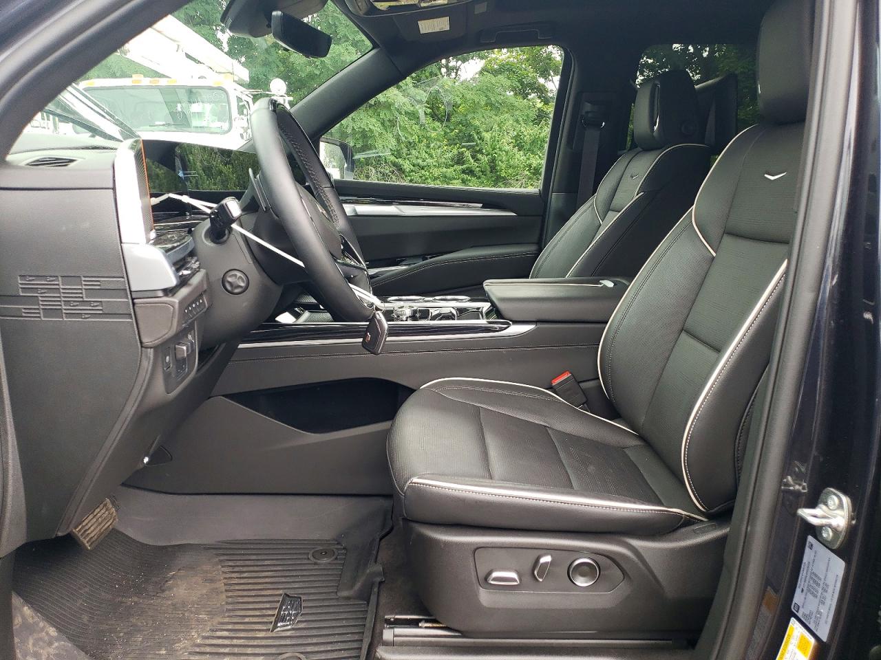 2025 CADILLAC ESCALADE