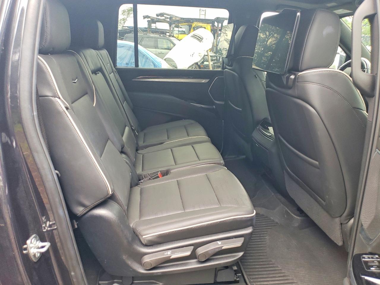 2025 CADILLAC ESCALADE
