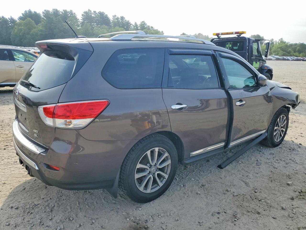 2015 NISSAN PATHFINDER