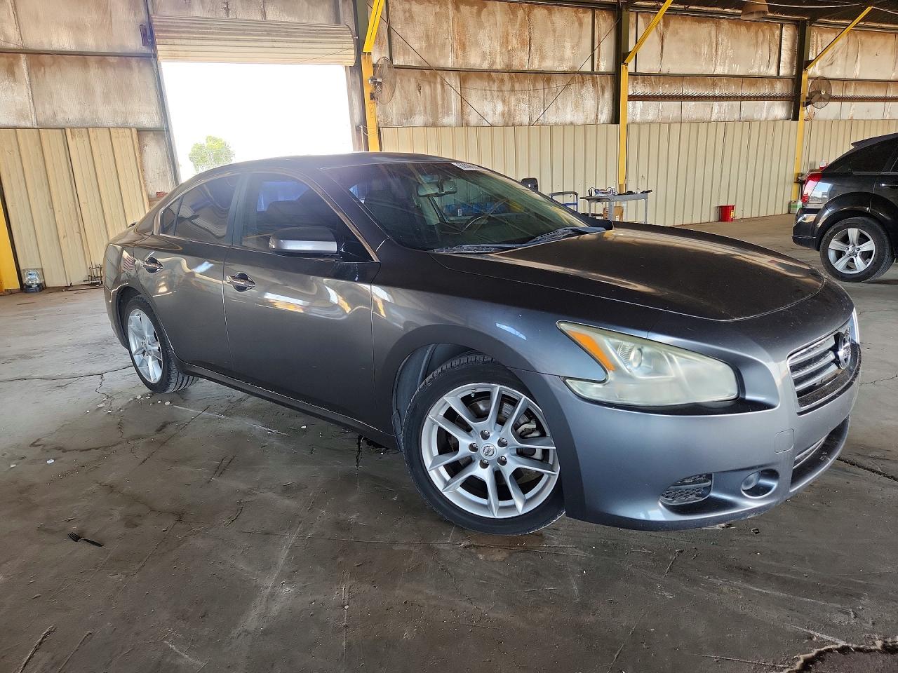 2014 NISSAN MAXIMA