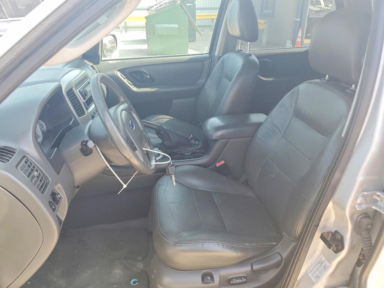 2006 FORD ESCAPE