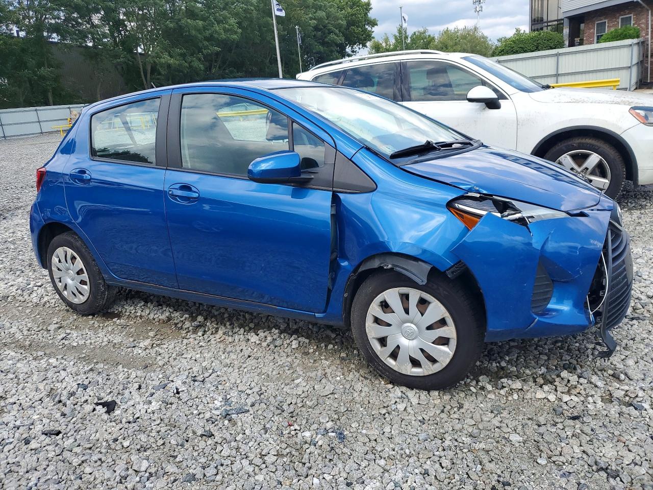 2016 TOYOTA YARIS