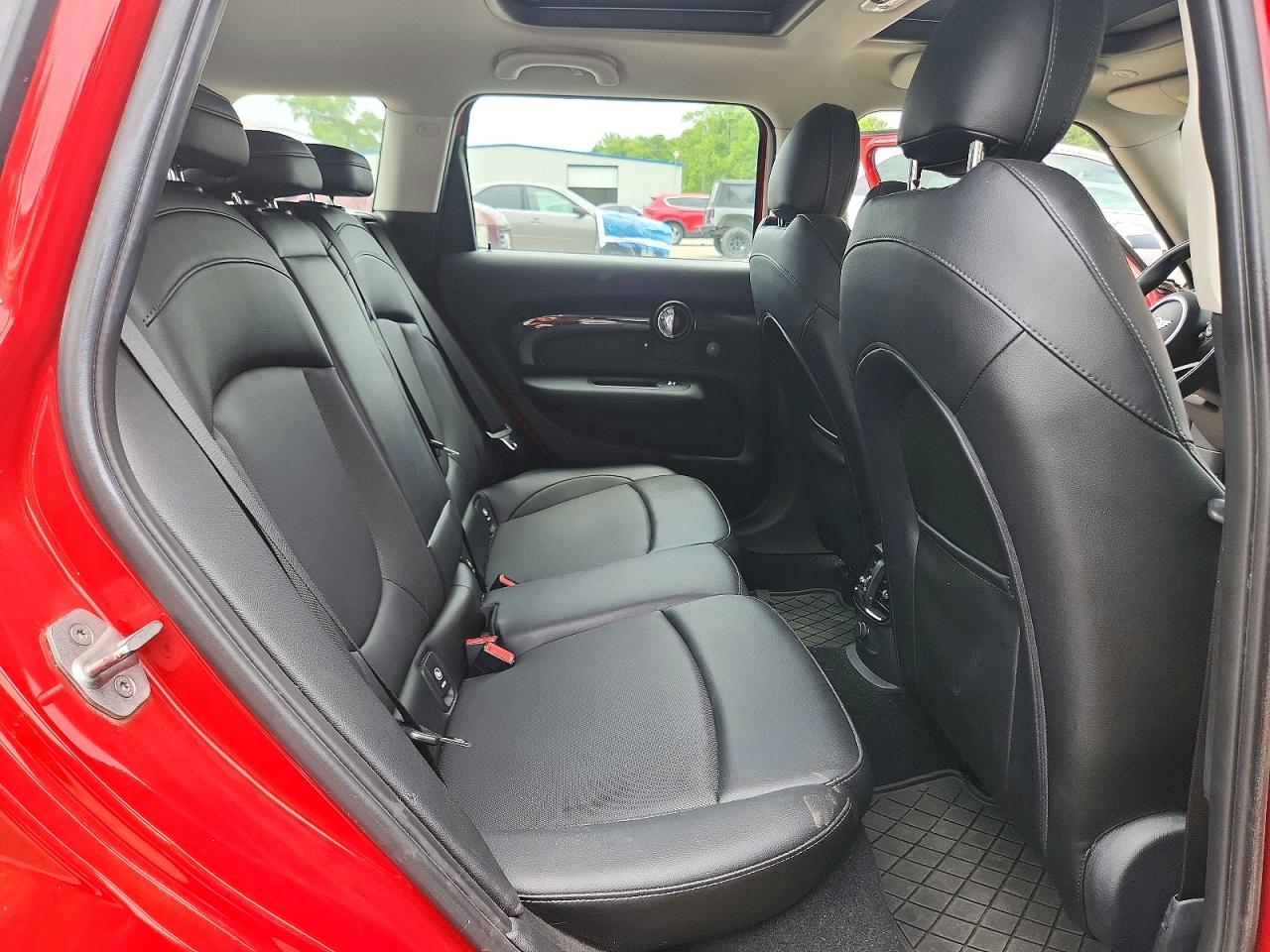 2017 MINI COOPER