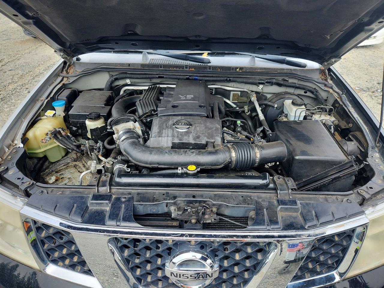 2005 NISSAN FRONTIER