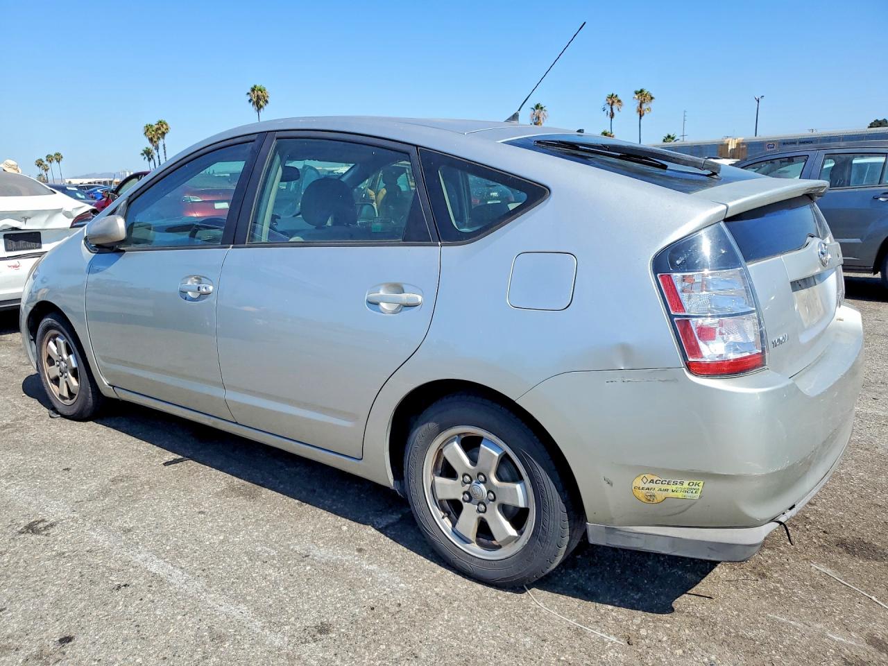 2004 TOYOTA PRIUS