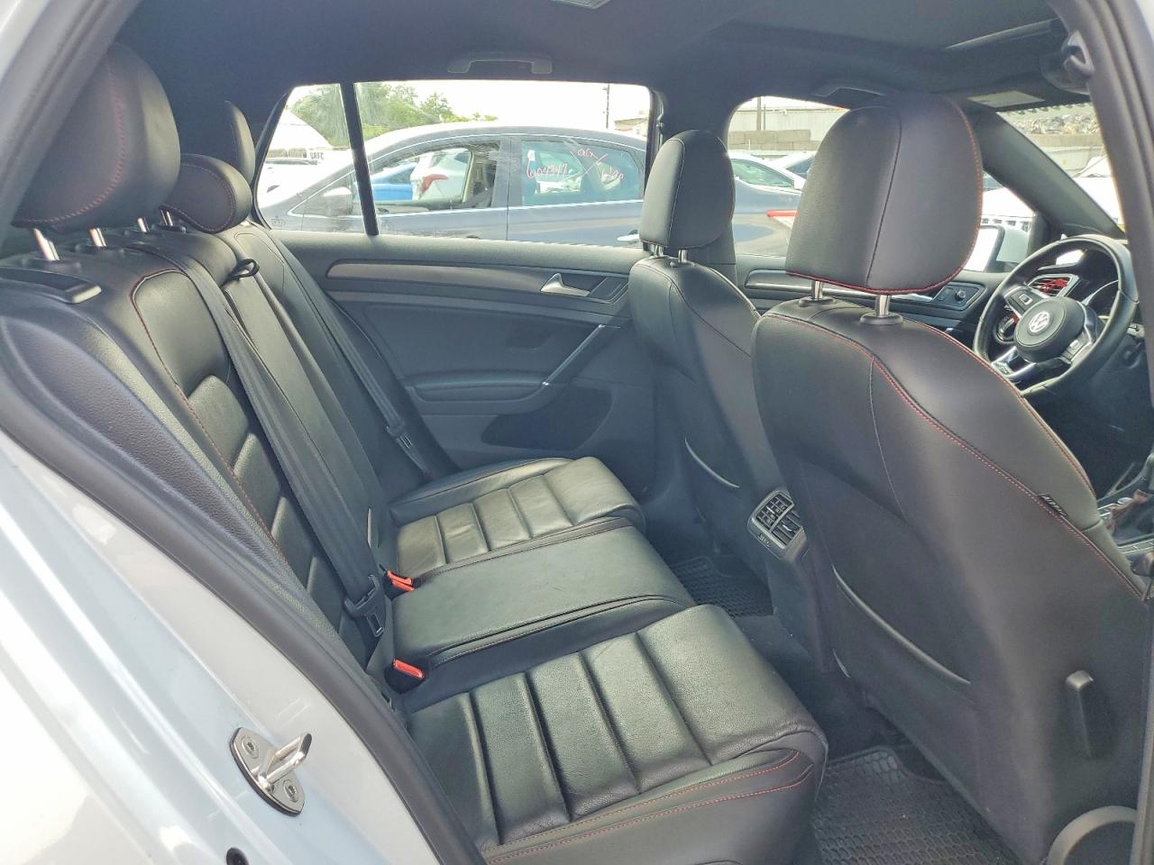 2020 VOLKSWAGEN GTI