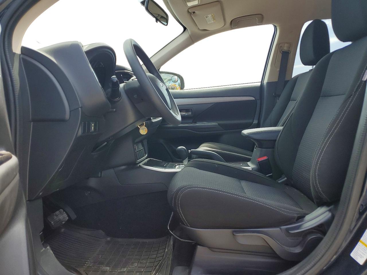 2018 MITSUBISHI OUTLANDER