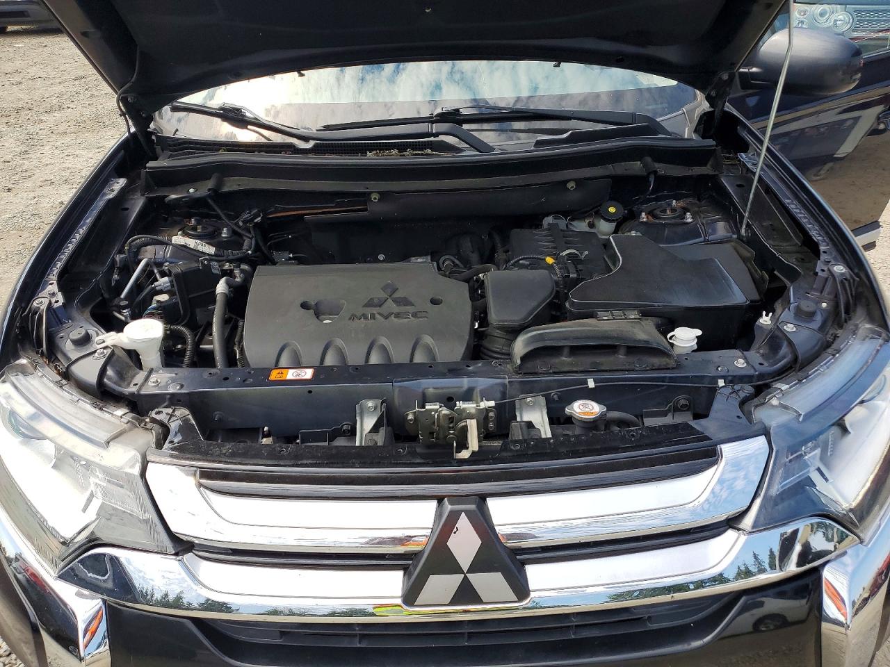 2018 MITSUBISHI OUTLANDER