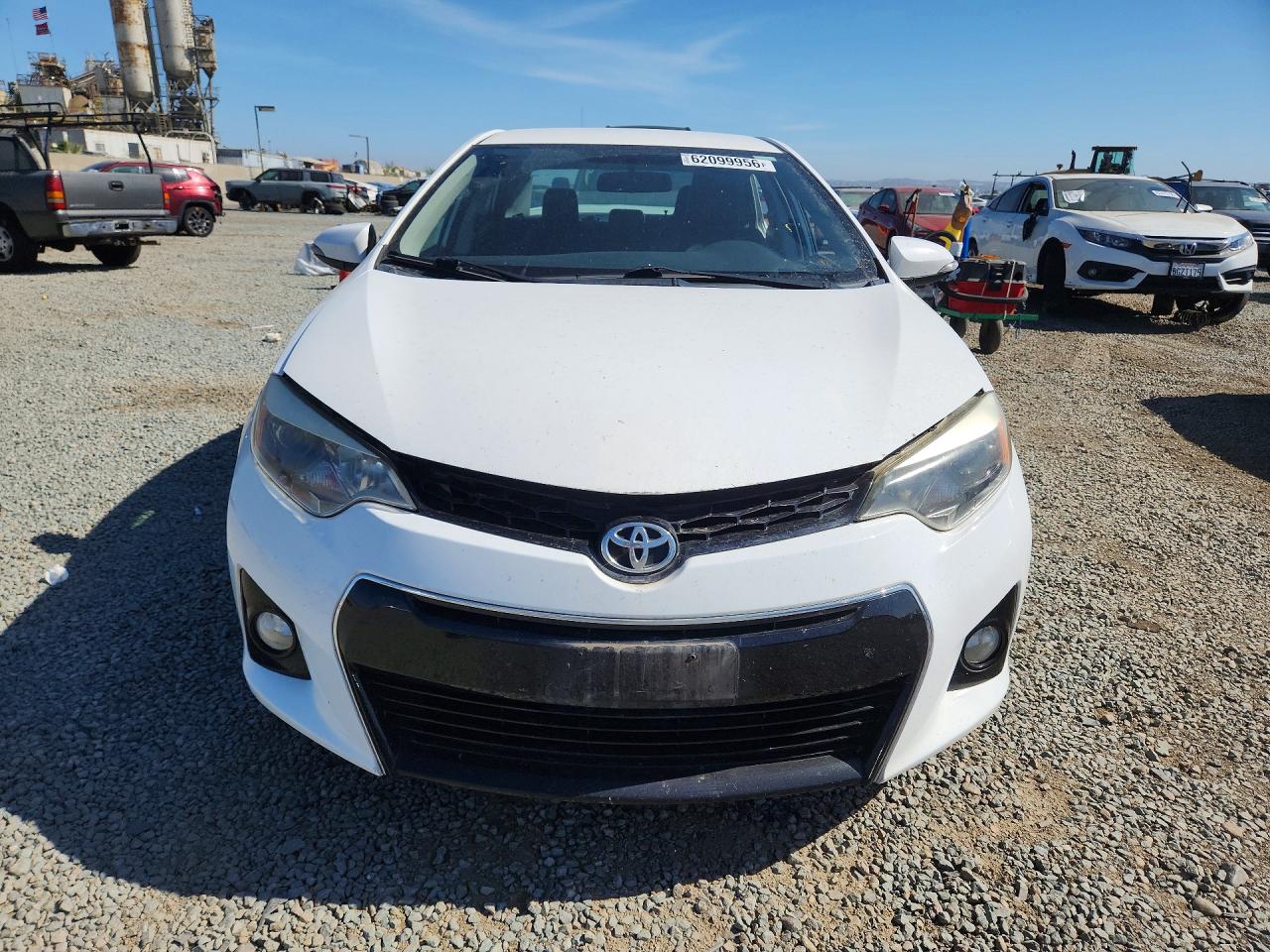 2015 TOYOTA COROLLA