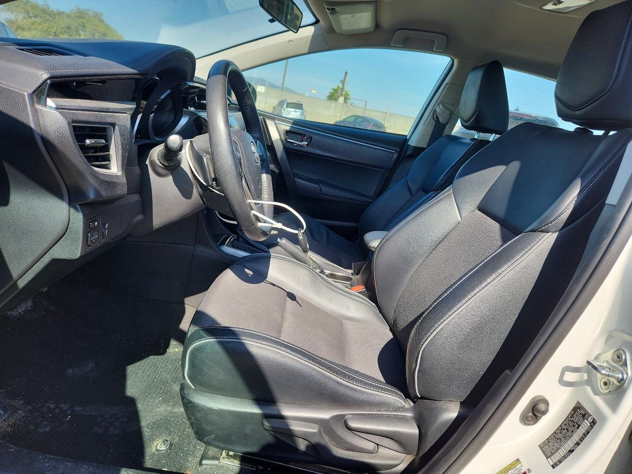 2015 TOYOTA COROLLA