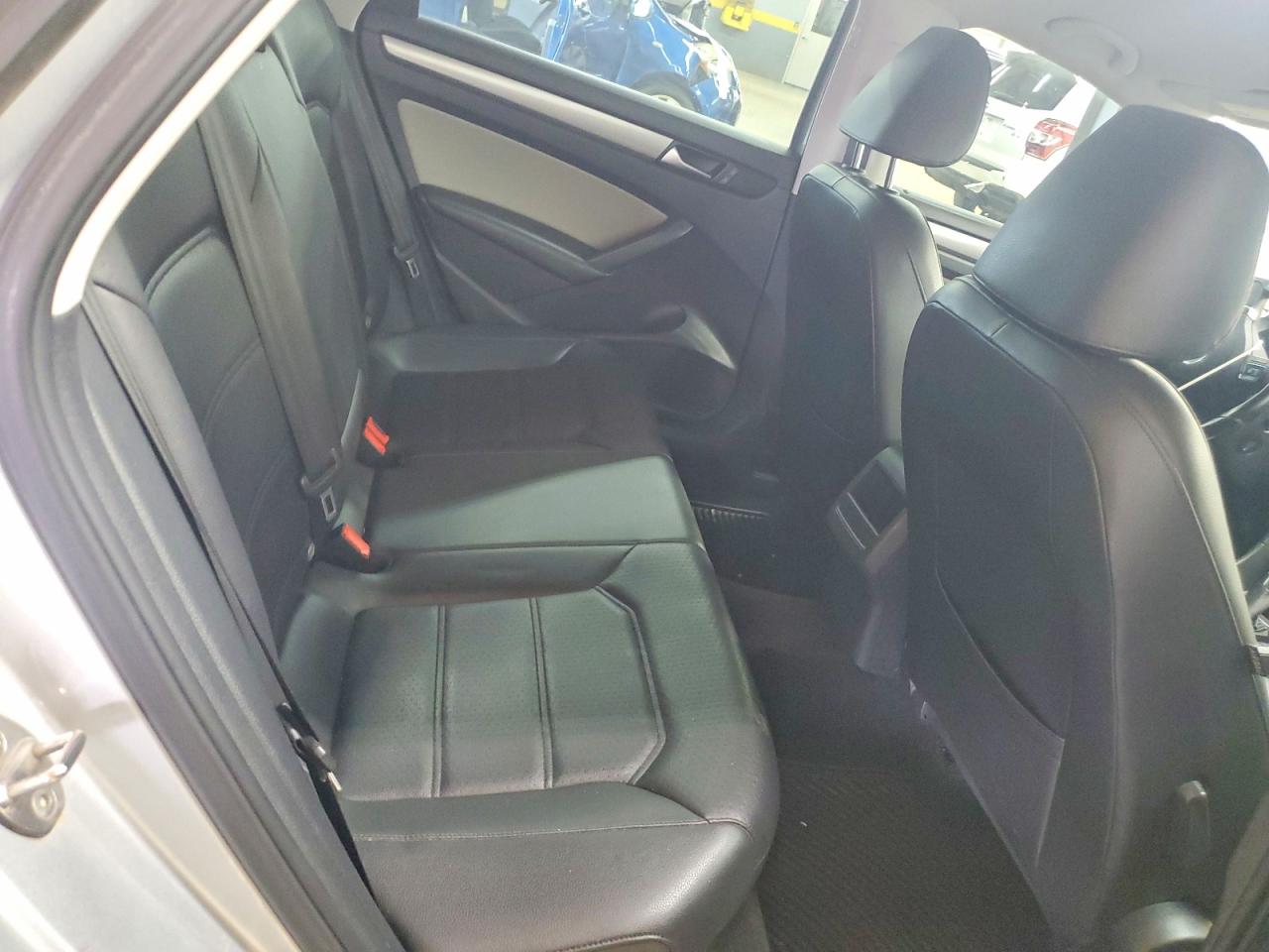 2015 VOLKSWAGEN PASSAT