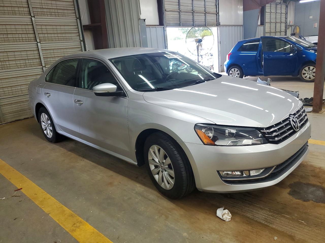 2015 VOLKSWAGEN PASSAT