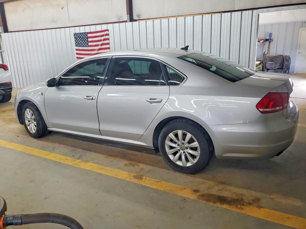 2015 VOLKSWAGEN PASSAT